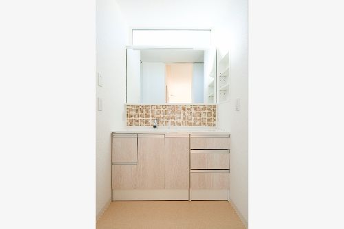 HOUSE_OM06